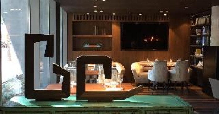 hotel-sb-glow-sup-efa1697ef9f24cf1.jpeg