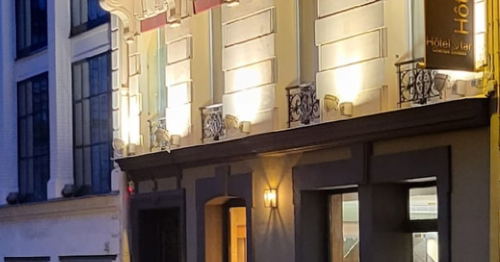 hotel-star-champs-elysees-189c91eb50c1d952.jpeg
