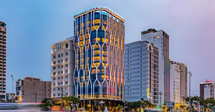 hotel-stella-maris-beach-danang-74b5a9c46aa5094e.jpeg