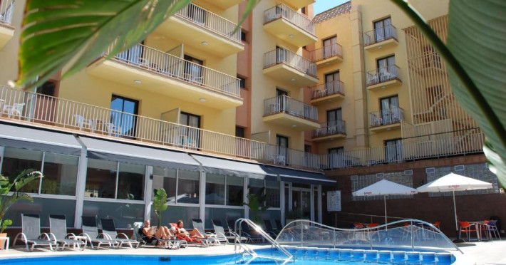 hotel-stella-maris-blanes-c991ea35d4df5d50.jpeg