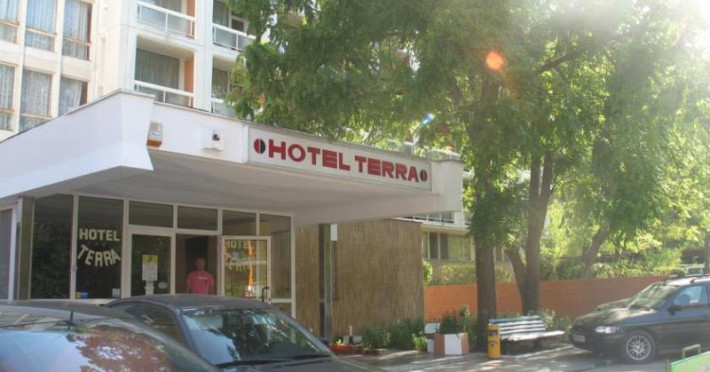 hotel-terra-fd0cf0c5e3fd3b00.jpeg