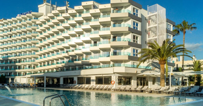 Hotel Tomir Portals Suites