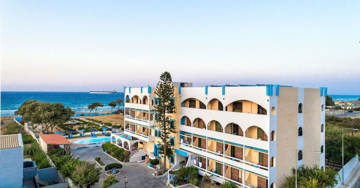 hotel-tsagarakis-beach-37ec308b8682fd75.jpeg