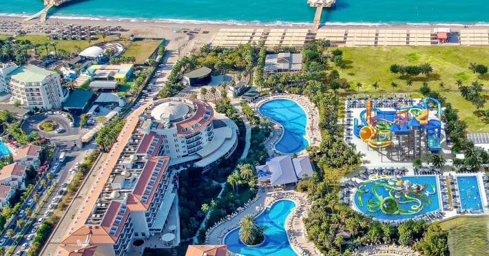 Seaden Sea World Resort  