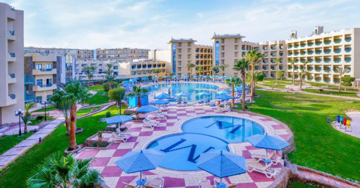 hotelux-marina-beach-hurghada-9fa19cddd436fd7b.jpeg
