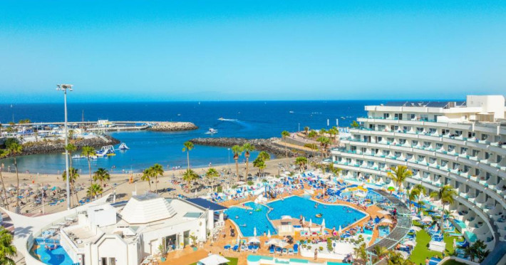 hovima-la-pinta-beachfront-family-hotel-3413a7221cc59a07.jpeg