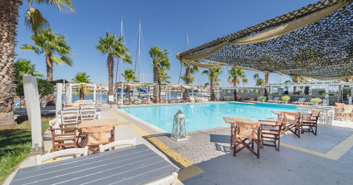 ianos-hotel-583c49f807cdb06c.jpeg