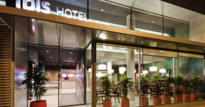 ibis-barcelona-centro-sagrada-familia-6b55400b41df2c22.jpeg