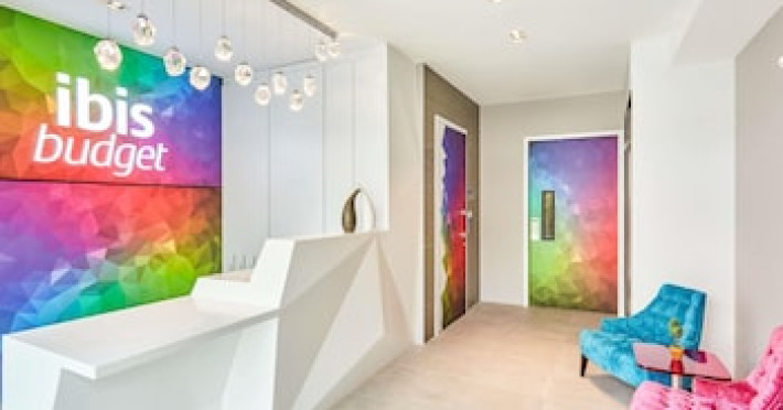 ibis-budget-singapore-ametrine-a5e7b7b7908547df.jpeg