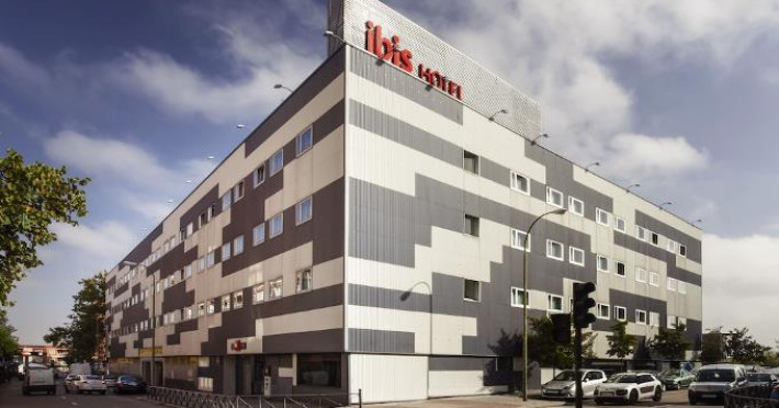 ibis-madrid-aeropuerto-barajas-e685045348932f9e.jpeg