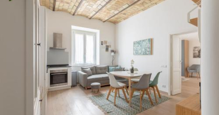 iflat-saint-peter-bright-apartment-55897542335cb68f.jpeg