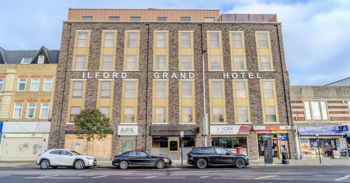 ilford-grand-hotel-79b8e2518b638c68.jpeg