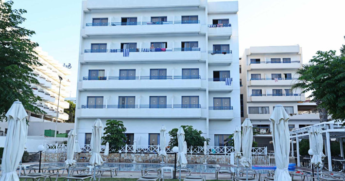 iliada-beach-hotel-66788f82ab3e4a0c.jpeg