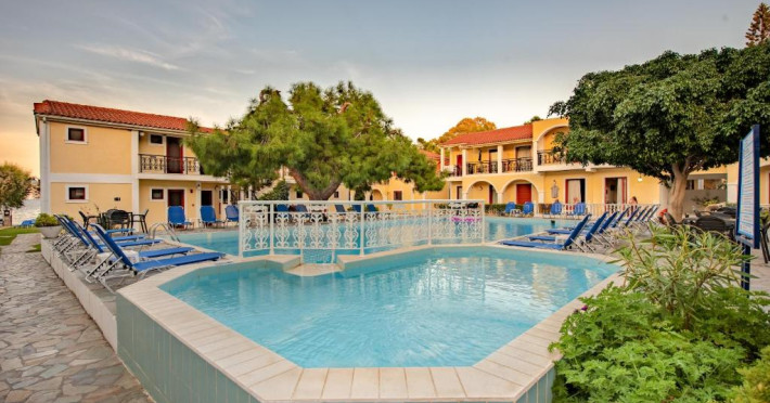 iliessa-beach-hotel-c8cb978122dcf8dc.jpeg