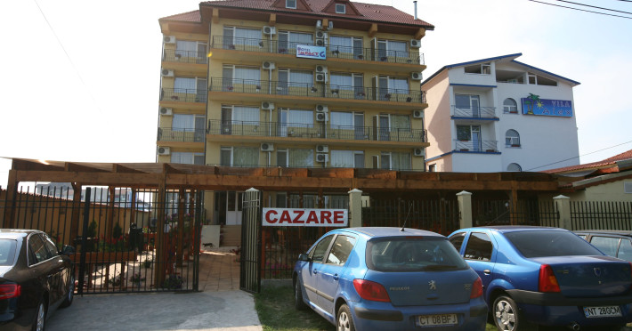 impact-g-3-hostel-52f57d32fb34e220.jpeg