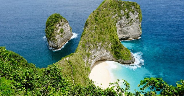 insula-bali-eat-pray-love-premium-tours-562df404f56ecaf5.jpeg