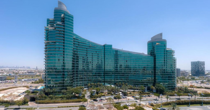 intercontinental-residence-suites-dubai-festival-city-by-ihg-d47ff59c79dad484.jpeg