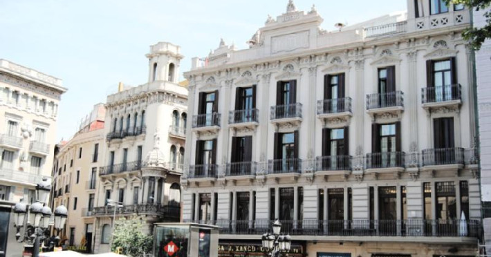 internacional-ramblas-atiram-77f3506ae63f296d.jpeg