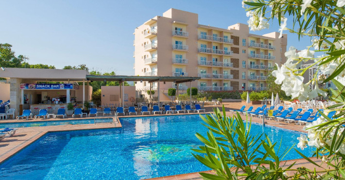 invisa-hotel-es-pla-adults-only-db5c60f339811fac.jpeg