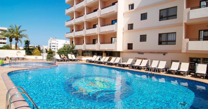 invisa-hotel-la-cala-8f7abaa799811f53.jpeg