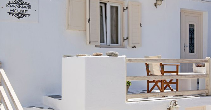 ioannas-house-453103b531fd1c25.jpeg