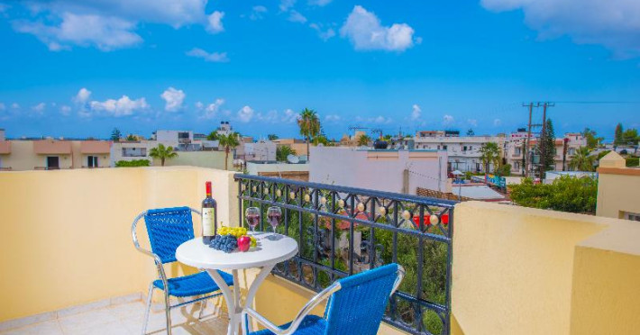 irida-hotel-apartments-by-estia-2715e9aafebd01fb.jpeg