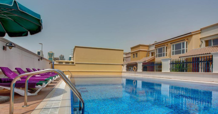 j5-villas-holiday-homes-barsha-gardens-22e975fd707667a6.jpeg