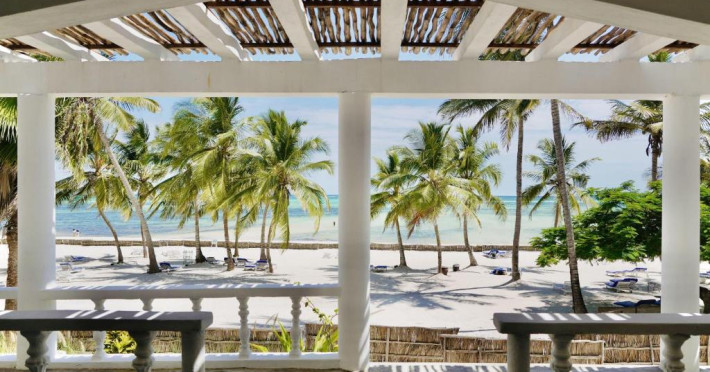 jacaranda-beach-resort-fbd1c8de0dd021f4.jpeg