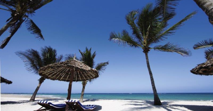 jacaranda-indian-ocean-beach-resort-c0d8c6a61d9a6a2d.png