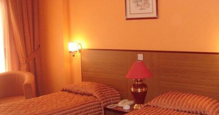 jonrad-hotel-4e0027d17a184db7.jpeg