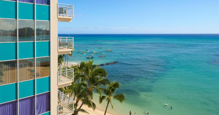 Kaimana Beach Hotel