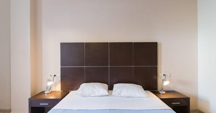 kamari-blu-boutique-hotel-7dd867cf8da9291f.jpeg