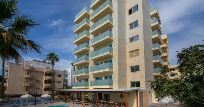 kapetanios-limassol-hotel-76360e0b325ae52e.jpeg