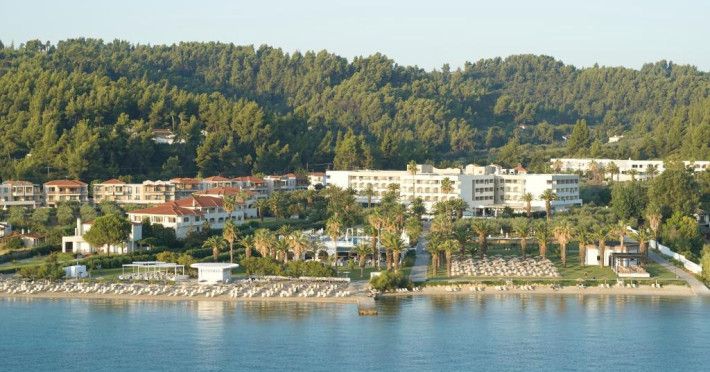 kassandra-palace-seaside-resort-c87555015c5e4834.jpeg