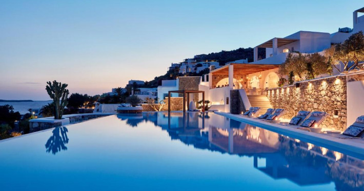 katikies-mykonos-the-leading-hotels-of-the-world-9c1cf5e7300e4377.jpeg