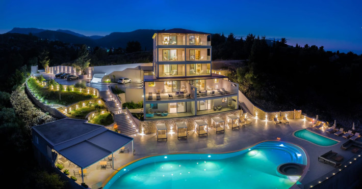 katouna-suites-luxury-boutique-hotel-d5725d5daa41f352.jpeg