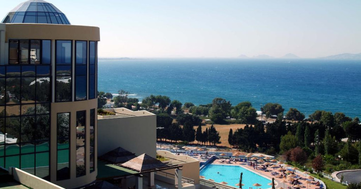 kipriotis-panoramasuites-67c3e7c40de5b42e.jpeg