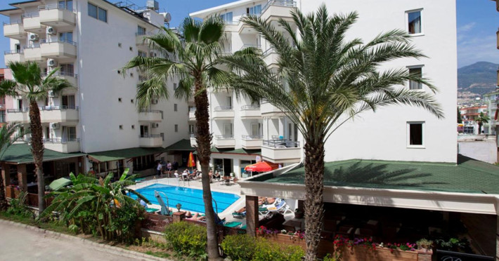 kleopatra-remi-hotel-b5ddf419ca892a8f.jpeg