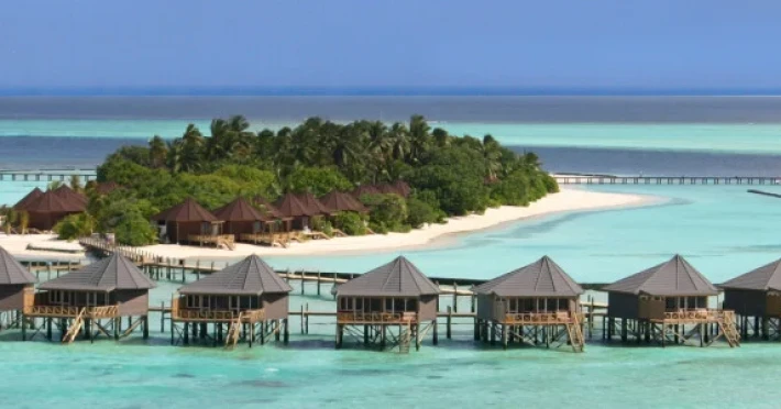 komandoo-island-resort-spa-6d3f54a08062b8c9.webp