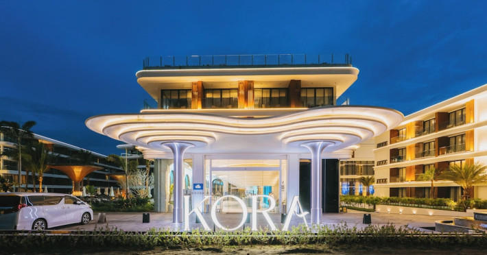 kora-beach-resort-phuket-e2c2bf0883c2bff5.jpeg