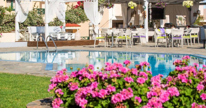 kristalli-hotel-apartments-09a3474fb2a99c07.jpeg