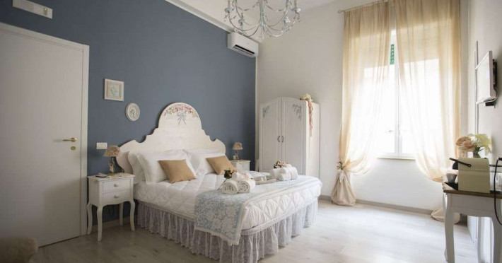 la-maison-romantique-8b98e7477d6280f8.jpeg