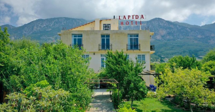 lapida-hotel-f3450a5686a89e8d.jpeg