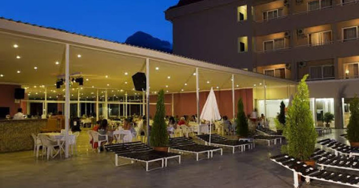 larissa-park-hotel-175c0dfb706b8018.jpeg