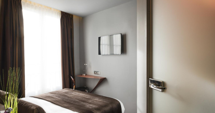 le-bon-hotel-1d44a2c29c6187f6.jpeg