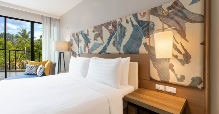 le-meridien-phuket-mai-khao-beach-resort-3532e57c8316eea5.jpeg