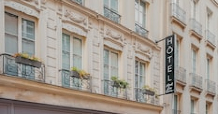 le-petit-paris-83290e6f9ce8e271.jpeg