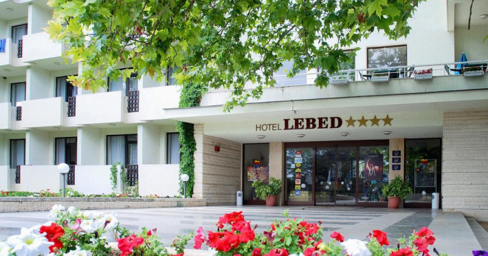 lebed-hotel-4809b87aea69d3da.jpeg