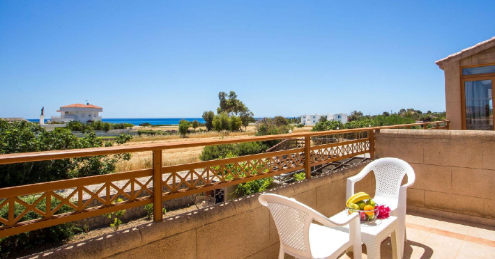 ledras-beach-hotel-2f95b2f9cfa71fcc.jpeg