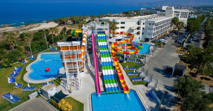 LEONARDO LAURA BEACH & SPLASH RESORT